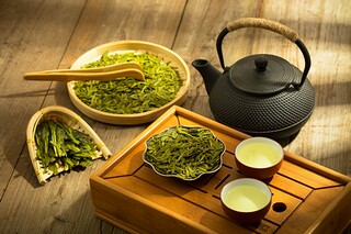 刘禹锡《与歌者米嘉荣》唐诗鉴赏_与歌者米嘉荣拼音