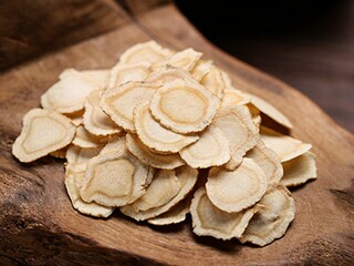 清明节缅怀先烈致敬英雄征文（清明节缅怀先烈致敬英雄征文怎么写）